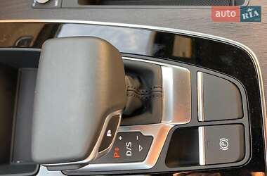 Позашляховик / Кросовер Audi Q5 Sportback 2023 в 