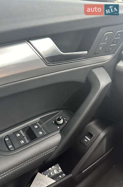 Внедорожник / Кроссовер Audi Q5 Sportback 2023 в 