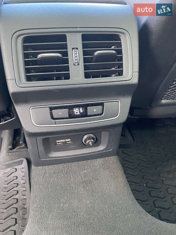 Внедорожник / Кроссовер Audi Q5 Sportback 2022 в Киеве