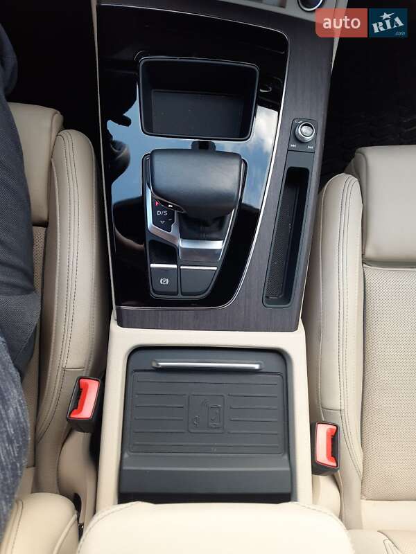 Внедорожник / Кроссовер Audi Q5 Sportback 2021 в Киеве