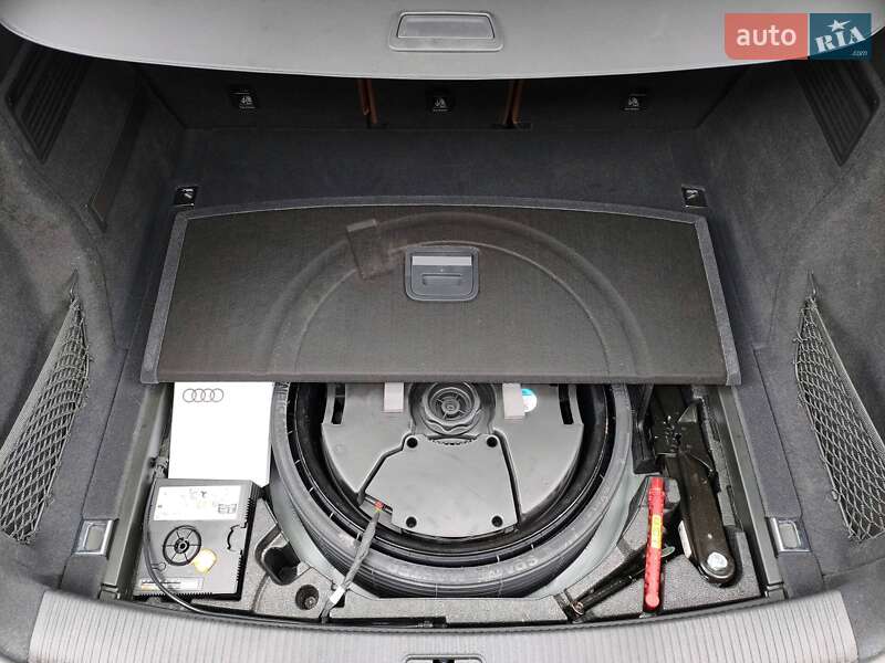 Позашляховик / Кросовер Audi Q5 Sportback 2024 в Києві