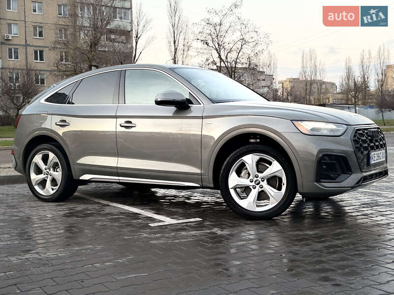Позашляховик / Кросовер Audi Q5 Sportback 2022 в Кам'янському