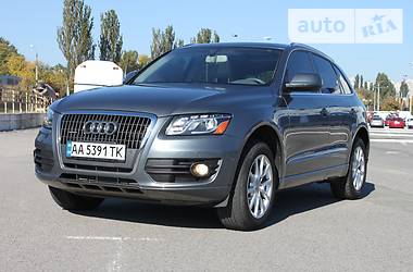 Позашляховик / Кросовер Audi Q5 2012 в Києві