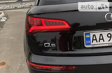 Позашляховик / Кросовер Audi Q5 2017 в 