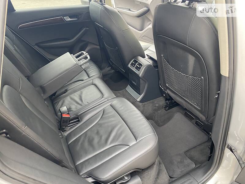 Позашляховик / Кросовер Audi Q5 2011 в Луцьку фото 10 Позашляховик / Кросовер Audi Q5 2011 в Луцьку