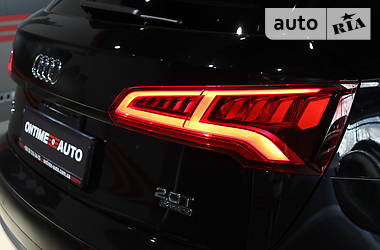Позашляховик / Кросовер Audi Q5 2018 в 