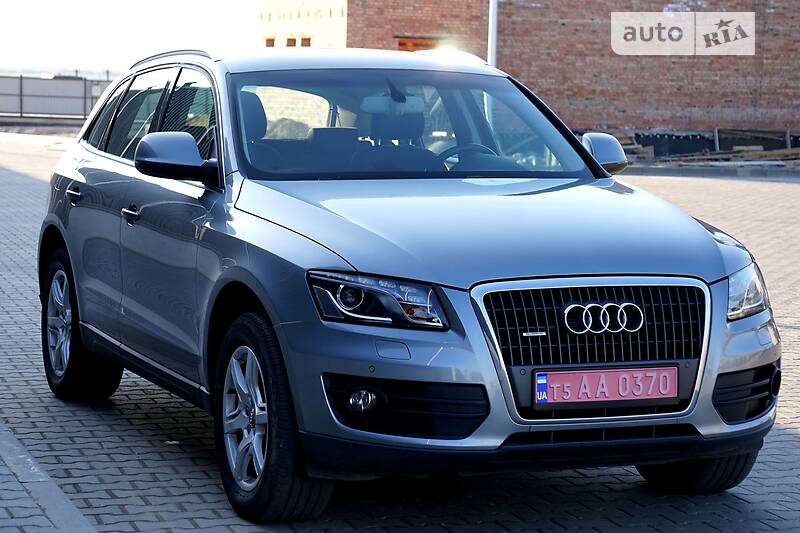 Позашляховик / Кросовер Audi Q5 2010 в Луцьку