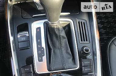 Позашляховик / Кросовер Audi Q5 2011 в 