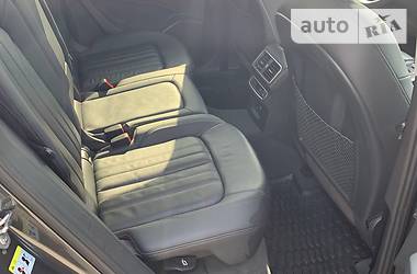 Позашляховик / Кросовер Audi Q5 2017 в 