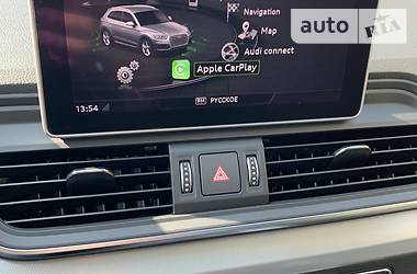 Позашляховик / Кросовер Audi Q5 2017 в 
