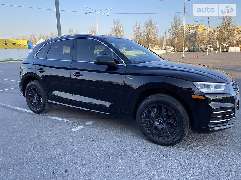 Позашляховик / Кросовер Audi Q5 2018 в Дніпрі