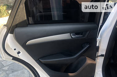 Позашляховик / Кросовер Audi Q5 2011 в 