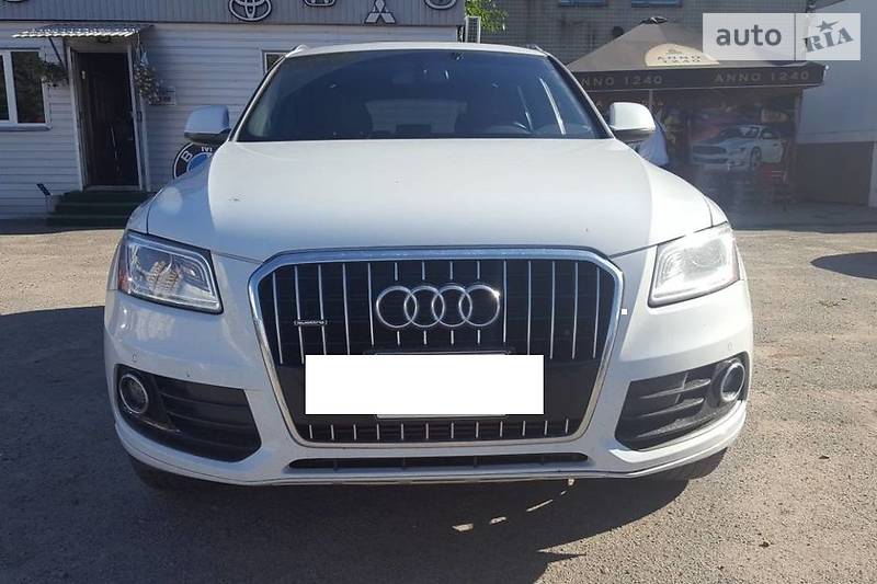 Позашляховик / Кросовер Audi Q5 2015 в 