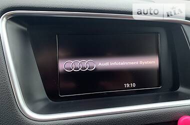 Позашляховик / Кросовер Audi Q5 2010 в 
