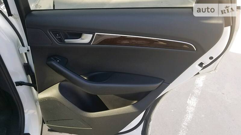 Позашляховик / Кросовер Audi Q5 2011 в Тернополі