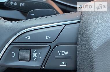 Позашляховик / Кросовер Audi Q5 2019 в 