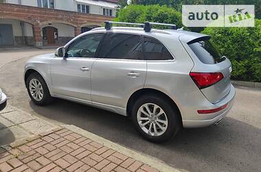 Позашляховик / Кросовер Audi Q5 2015 в 