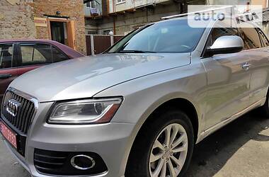 Позашляховик / Кросовер Audi Q5 2015 в 