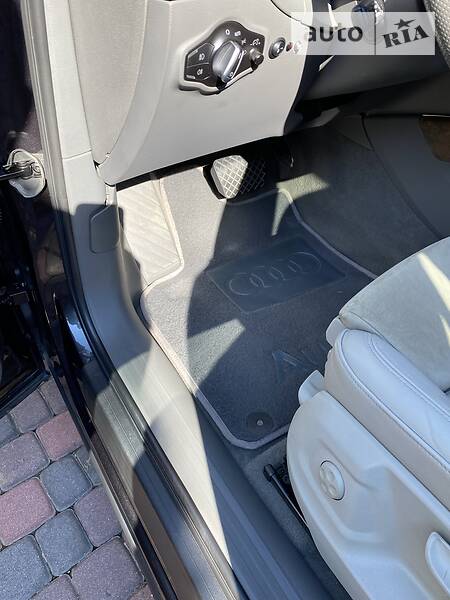 Внедорожник / Кроссовер Audi Q5 2010 в Тячеве