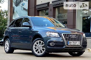 Внедорожник / Кроссовер Audi Q5 2010 в Одессе