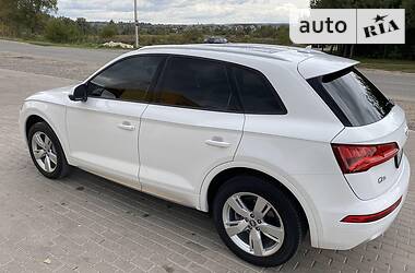 Внедорожник / Кроссовер Audi Q5 2017 в Львове