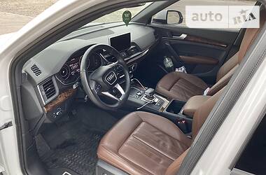 Внедорожник / Кроссовер Audi Q5 2017 в Львове