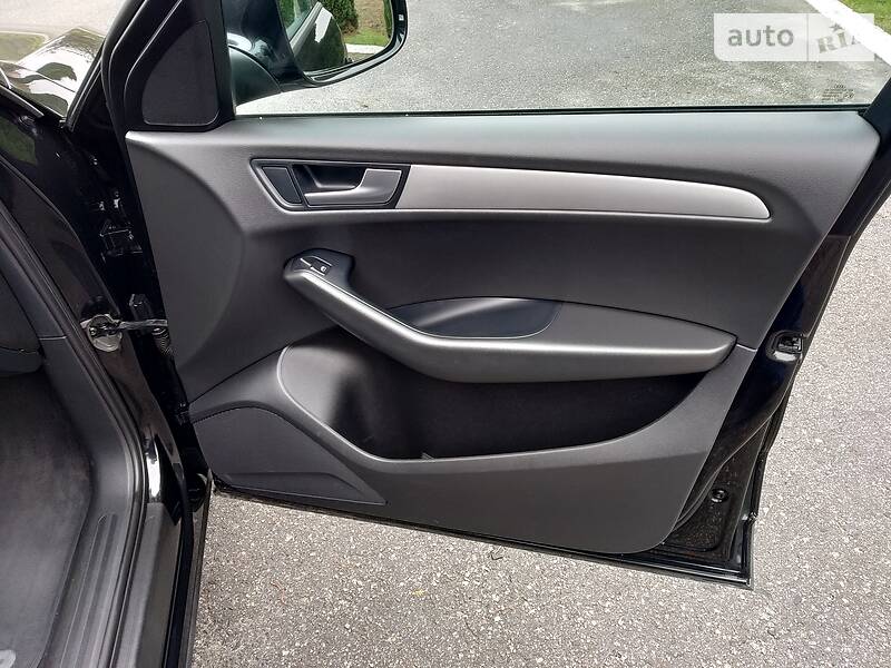 Внедорожник / Кроссовер Audi Q5 2010 в Дубно