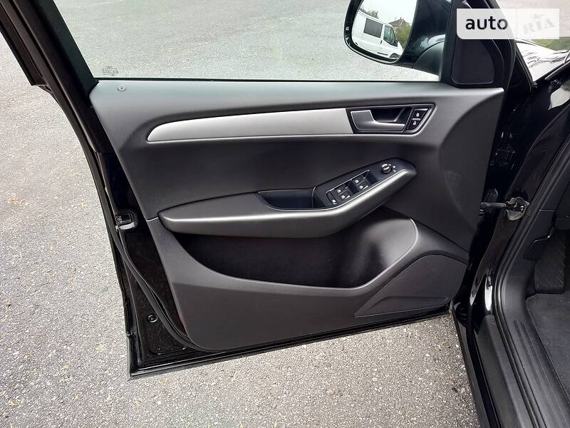 Внедорожник / Кроссовер Audi Q5 2010 в Дубно