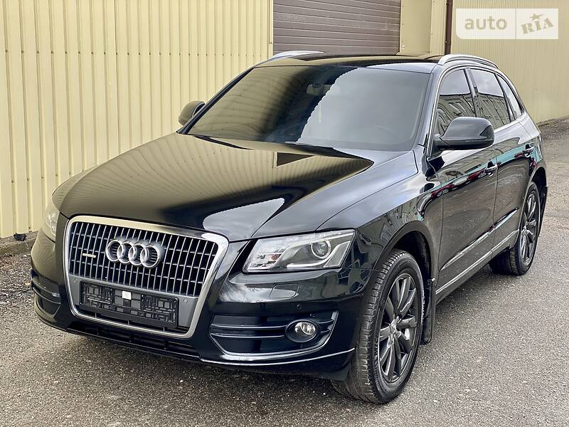 Позашляховик / Кросовер Audi Q5 2010 в Києві