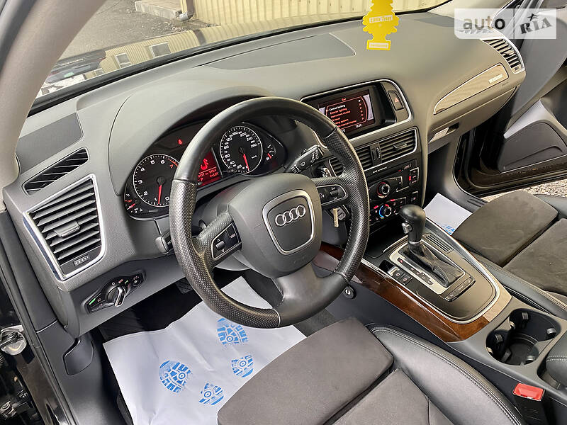 Позашляховик / Кросовер Audi Q5 2010 в Києві
