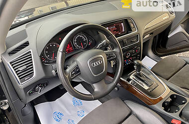 Позашляховик / Кросовер Audi Q5 2010 в 