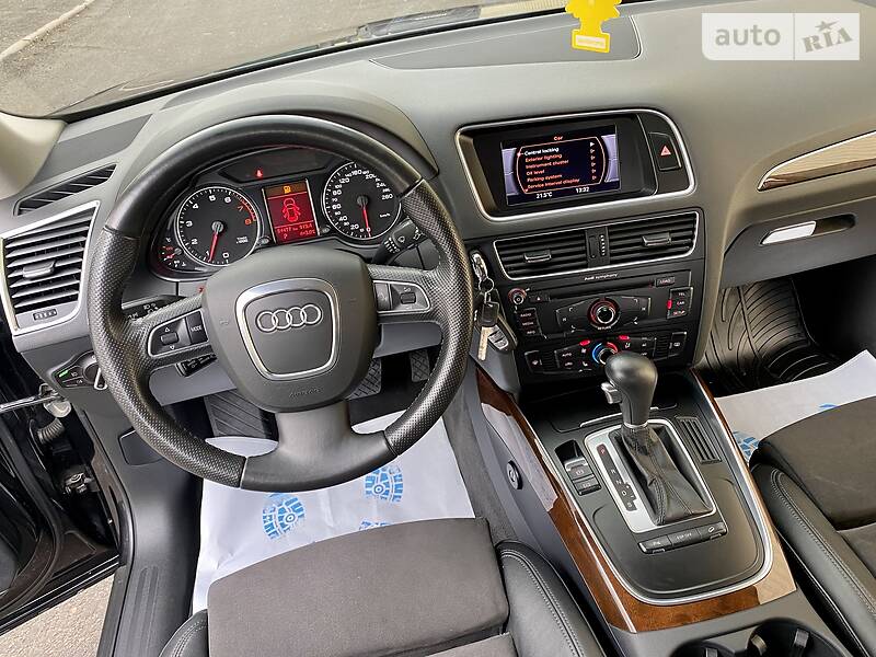 Позашляховик / Кросовер Audi Q5 2010 в Києві