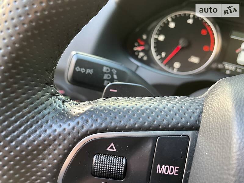 Позашляховик / Кросовер Audi Q5 2012 в Луцьку