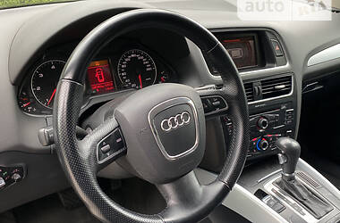 Внедорожник / Кроссовер Audi Q5 2010 в Тернополе