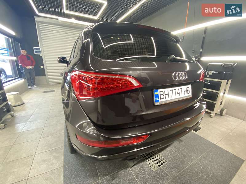 Позашляховик / Кросовер Audi Q5 2011 в Одесі