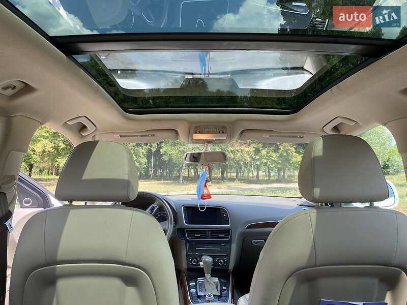 Позашляховик / Кросовер Audi Q5 2011 в Куп'янську