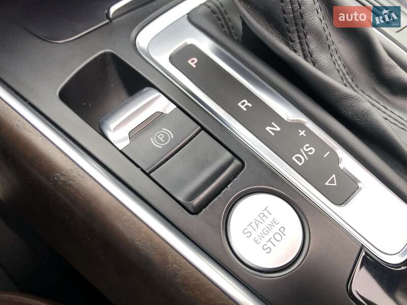 Внедорожник / Кроссовер Audi Q5 2015 в Киеве