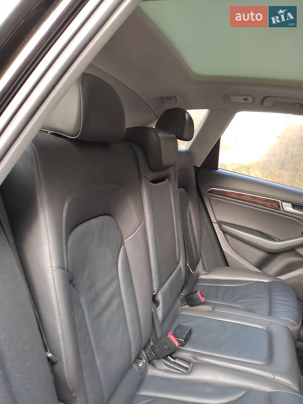 Внедорожник / Кроссовер Audi Q5 2015 в Луцке