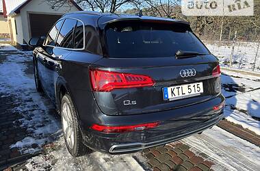 Внедорожник / Кроссовер Audi Q5 2017 в Золочеве