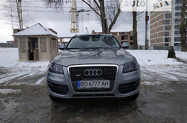 Внедорожник / Кроссовер Audi Q5 2011 в Тернополе