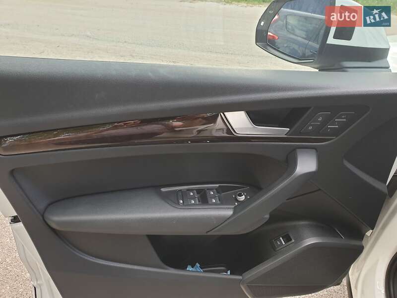 Внедорожник / Кроссовер Audi Q5 2018 в Василькове фото 7 Внедорожник / Кроссовер Audi Q5 2018 в Василькове