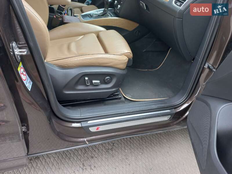 Внедорожник / Кроссовер Audi Q5 2012 в Лозовой