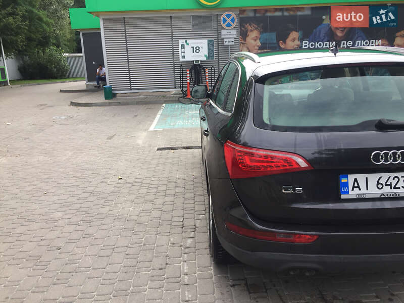 Внедорожник / Кроссовер Audi Q5 2011 в Киеве