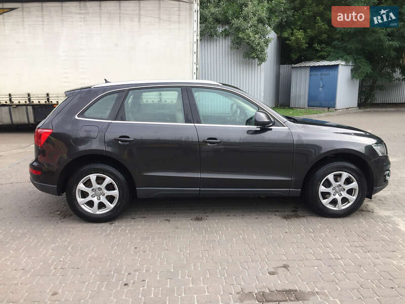Внедорожник / Кроссовер Audi Q5 2011 в Киеве