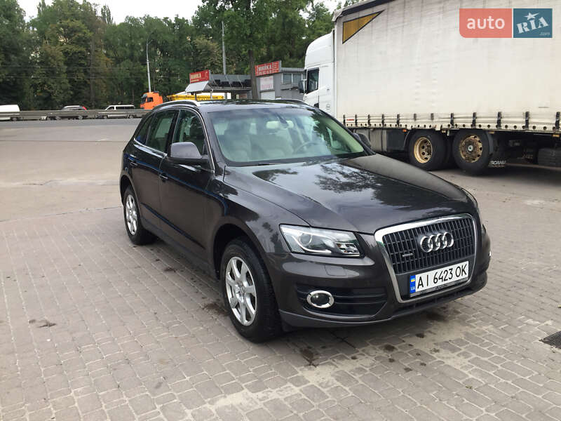Внедорожник / Кроссовер Audi Q5 2011 в Киеве