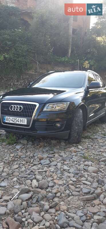 Внедорожник / Кроссовер Audi Q5 2012 в Ужгороде