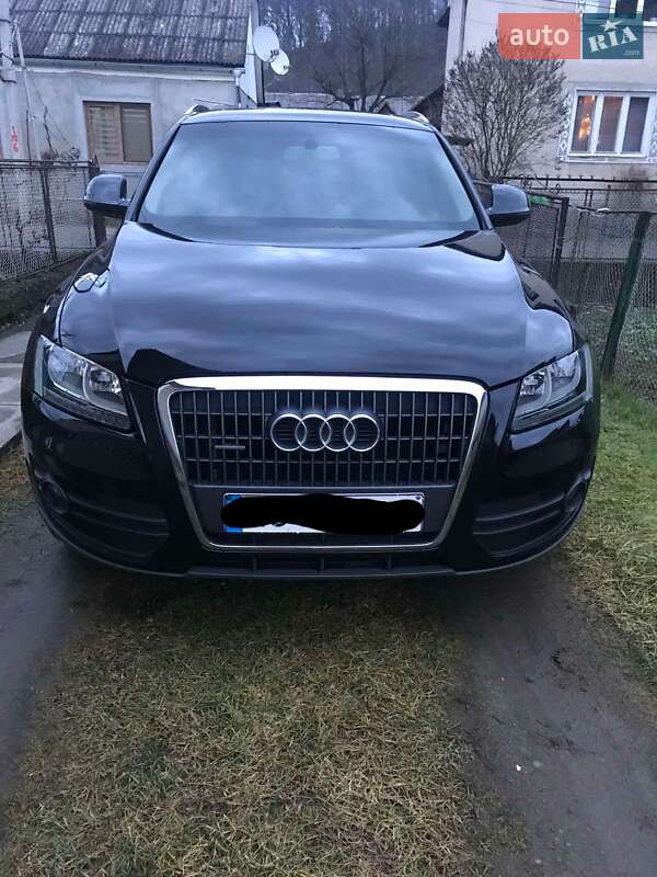 Внедорожник / Кроссовер Audi Q5 2012 в Ужгороде