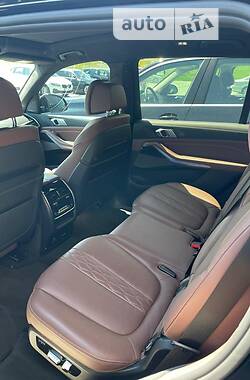Внедорожник / Кроссовер Audi Q5 2021 в 