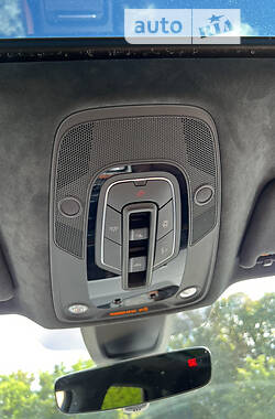 Позашляховик / Кросовер Audi Q5 2021 в 