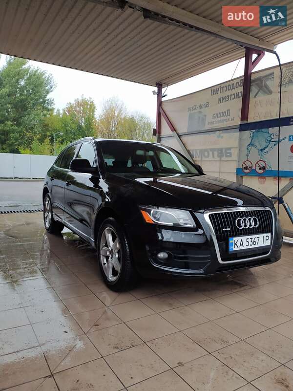 Внедорожник / Кроссовер Audi Q5 2010 в Черкассах